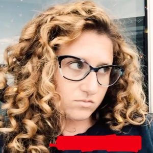 Meet your Posher, Erica